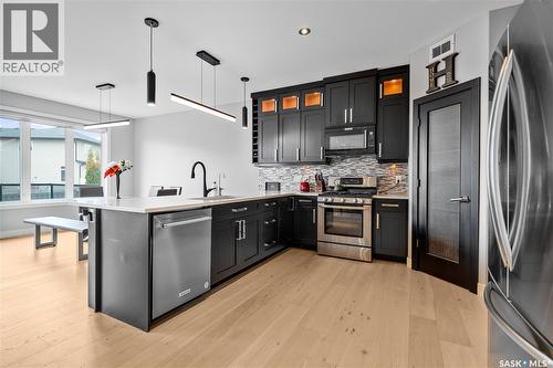 4311 Sandpiper Crescent E, Regina, SK - Indoor Photo Showing Kitchen With Stainless Steel Kitchen With Upgraded Kitchen
