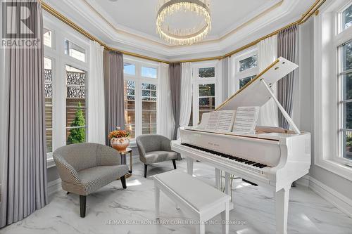 18 Suncrest Drive, Toronto, ON - Indoor