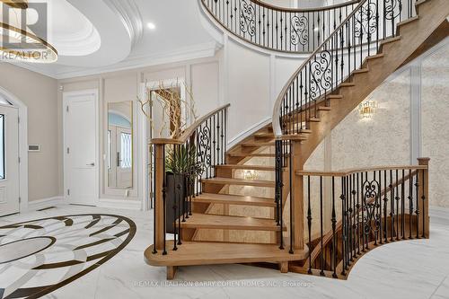 18 Suncrest Drive, Toronto, ON - Indoor Photo Showing Other Room