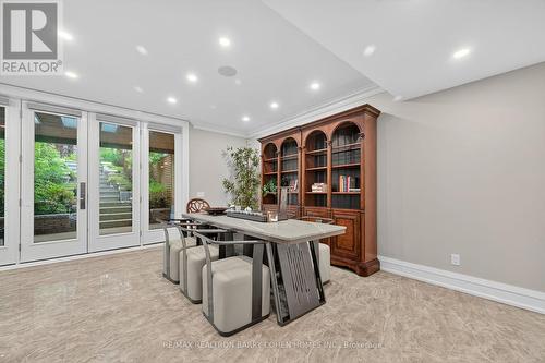 18 Suncrest Drive, Toronto, ON - Indoor