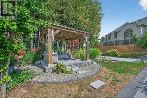 18 Suncrest Drive, Toronto, ON - Outdoor