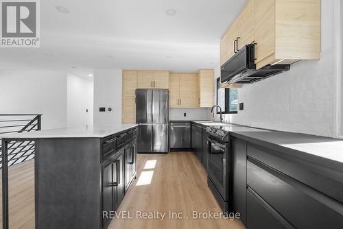 1 Samuel Court, St. Catharines (Lakeshore), ON - Indoor Photo Showing Kitchen With Stainless Steel Kitchen With Double Sink With Upgraded Kitchen