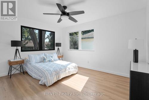 1 Samuel Court, St. Catharines (Lakeshore), ON - Indoor Photo Showing Bedroom