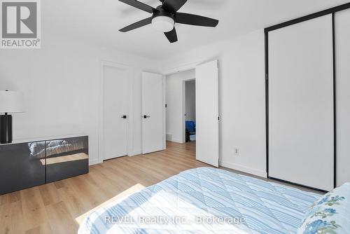 1 Samuel Court, St. Catharines (Lakeshore), ON - Indoor Photo Showing Bedroom