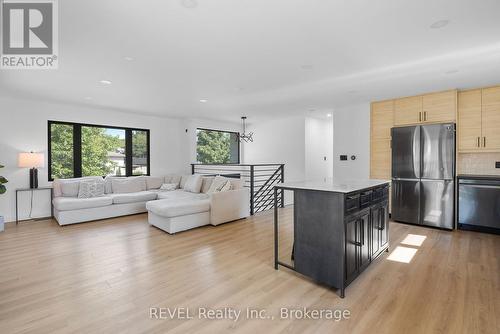 1 Samuel Court, St. Catharines (Lakeshore), ON - Indoor