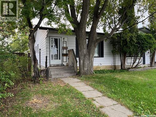 843 7Th Street E, Prince Albert, SK - Outdoor