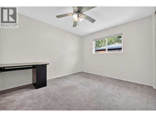 5220 Sutherland Road, Peachland, BC - Indoor Photo Showing Other Room