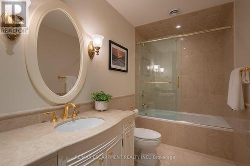 1092 Argyle Drive, Oakville, ON - Indoor Photo Showing Bathroom