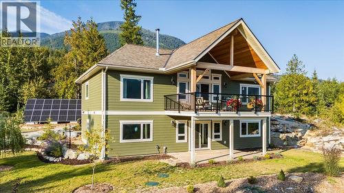 320 Mountain View Drive, Nelson, BC - Outdoor