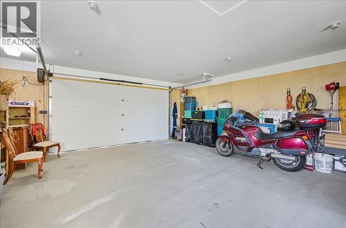 320 Mountain View Drive, Nelson, BC - Indoor Photo Showing Garage