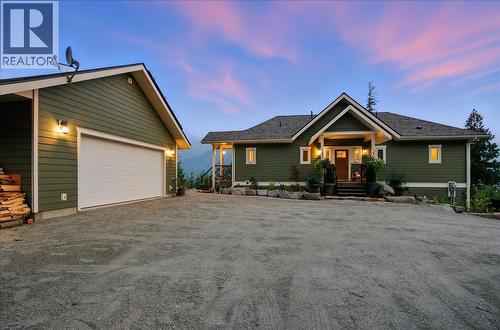 320 Mountain View Drive, Nelson, BC - Outdoor