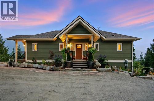 320 Mountain View Drive, Nelson, BC - Outdoor