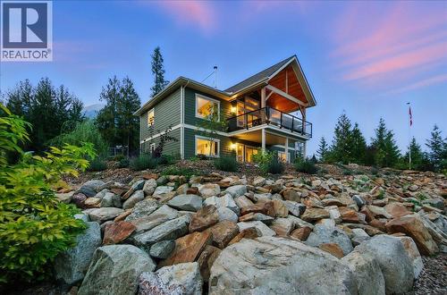 320 Mountain View Drive, Nelson, BC - Outdoor