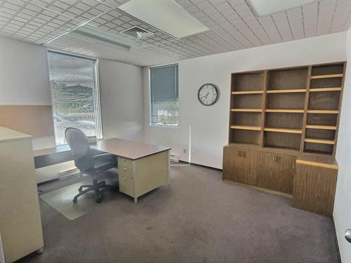 Office - 12 Rue Doyon, Rouyn-Noranda, QC - Indoor Photo Showing Office