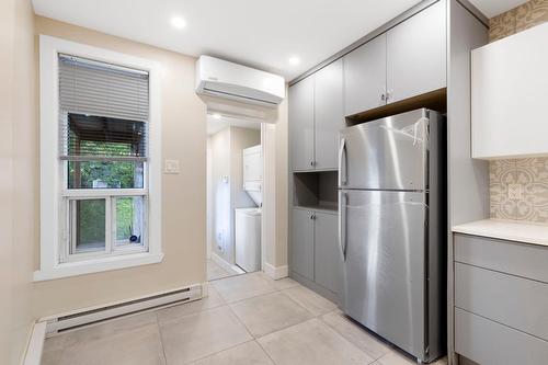 Cuisine - 2325  - 2329 Av. Madison, Montréal (Côte-Des-Neiges/Notre-Dame-De-Grâce), QC - Indoor Photo Showing Kitchen