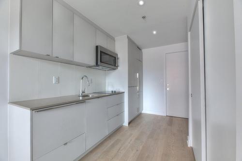 306-2660 Rue Ontario E.  Montréal (Ville-Marie), QC H2K 4K4