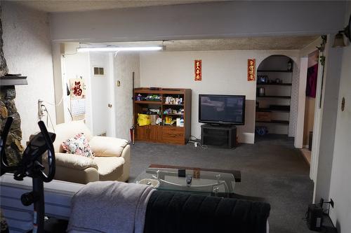 6805 Cariboo  97 Highway, Clinton, BC - Indoor