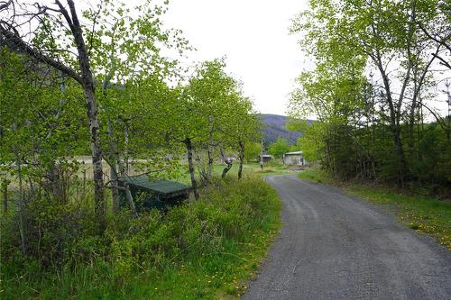 6805 Cariboo  97 Highway, Clinton, BC - Outdoor