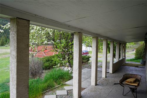 6805 Cariboo  97 Highway, Clinton, BC - Outdoor