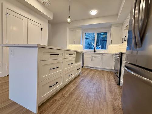 204-70 Boundary Street, Kimberley, BC - Indoor Photo Showing Kitchen