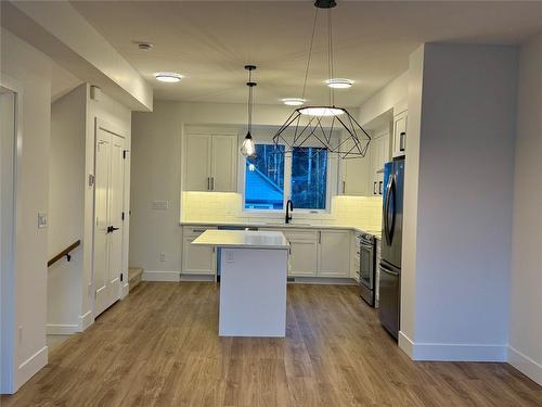 204-70 Boundary Street, Kimberley, BC - Indoor Photo Showing Kitchen