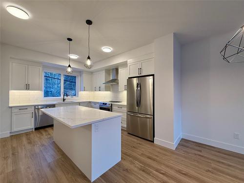 204-70 Boundary Street, Kimberley, BC - Indoor Photo Showing Kitchen With Upgraded Kitchen