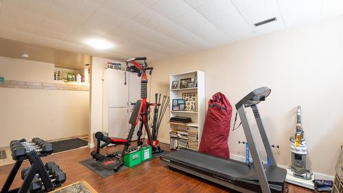 255 St Paul Street, Kamloops, BC - Indoor Photo Showing Gym Room