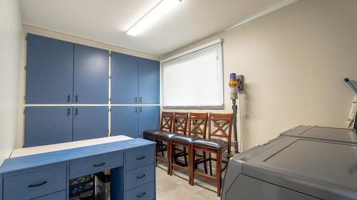 255 St Paul Street, Kamloops, BC - Indoor Photo Showing Laundry Room