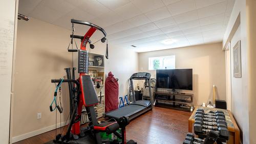 255 St Paul Street, Kamloops, BC - Indoor Photo Showing Gym Room