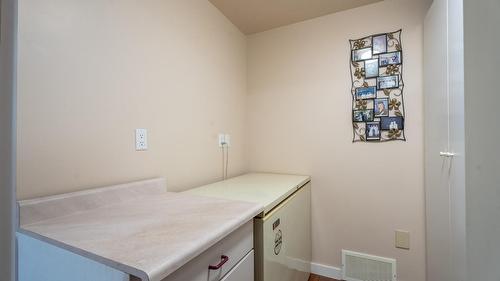 255 St Paul Street, Kamloops, BC - Indoor