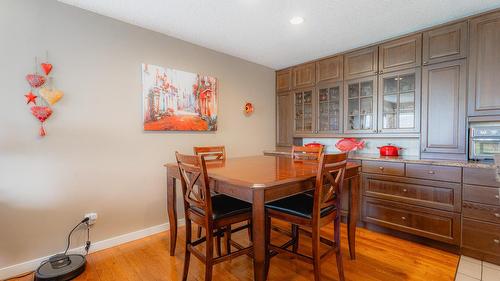 255 St Paul Street, Kamloops, BC - Indoor Photo Showing Dining Room