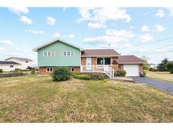 627 Rue Principale  Pointe-Verte, NB E8J 2P7