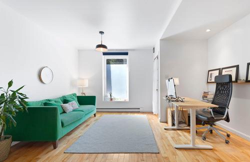 Living room - 3809 Rue St-Dominique, Montréal (Le Plateau-Mont-Royal), QC - Indoor Photo Showing Office