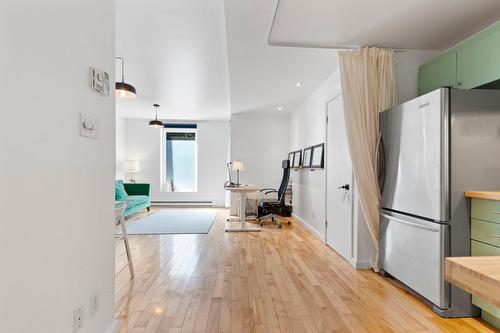 Living room - 3809 Rue St-Dominique, Montréal (Le Plateau-Mont-Royal), QC - Indoor