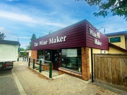 254 Island Hwy  View Royal, BC V9B 1G2