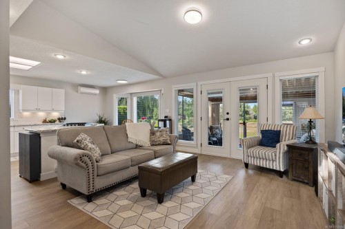 955 Royal Dornoch Dr, Qualicum Beach, BC 