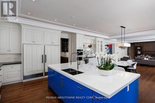 64 Brentwood Road, Oakville, ON - Indoor Photo Showing Kitchen With Double Sink