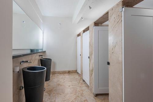 Salle de bains - 1700 Rue Notre-Dame O., Montréal (Le Sud-Ouest), QC - Indoor Photo Showing Other Room
