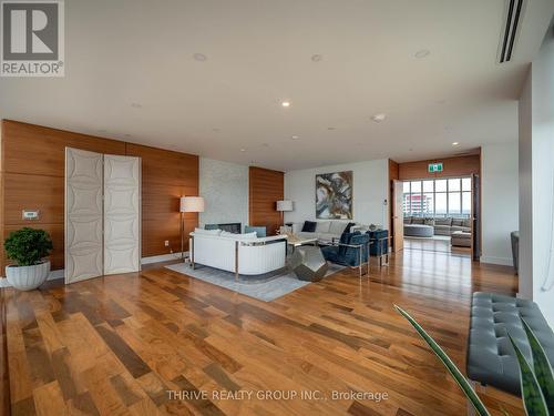 1705 - 505 Talbot Street, London East (East F), ON - Indoor