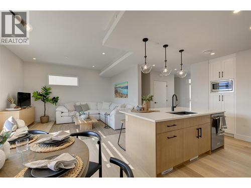 Level 3 - 5992 Princess Street, Peachland, BC - Indoor