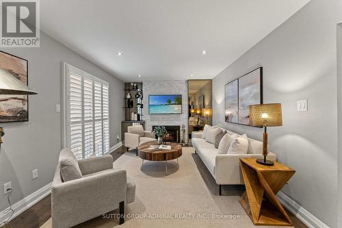 32 Mayvern Crescent, Richmond Hill, ON - Indoor Photo Showing Living Room With Fireplace