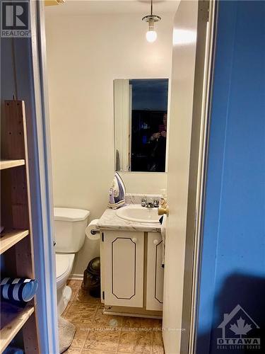 8 - 1906 Belmore Lane, Ottawa, ON - Indoor Photo Showing Bathroom