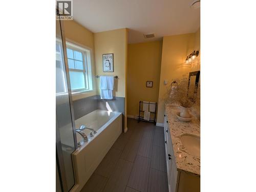 2450 Radio Tower Road Unit# 32, Oliver, BC - Indoor Photo Showing Other Room