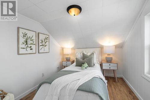 19 Prince Street E, Kawartha Lakes (Bobcaygeon), ON - Indoor Photo Showing Bedroom