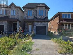 68B LAUREL AVENUE  Toronto, ON M1K 3J6