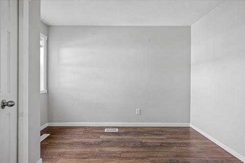 104-1355 Findlay Road, Kelowna, BC - Indoor Photo Showing Other Room