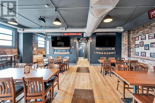 737 Barton Street E, Hamilton, ON 