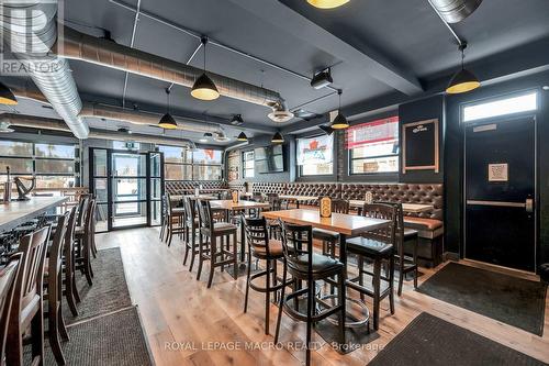 737 Barton Street E, Hamilton, ON 