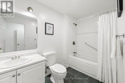 3-piece bath ideal for guests or extended family - 60 Ironside Court, Ottawa, ON - Indoor Photo Showing Bathroom