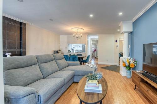 Living room - 201-542 Boul. Lavallée, Saint-Eustache, QC - Indoor Photo Showing Living Room